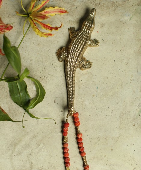 Crochet mural - grand crocodile