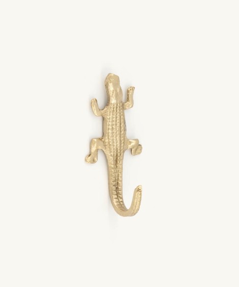 Crochet mural - mini crocodile